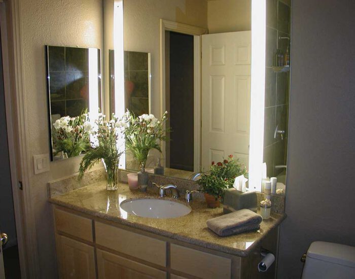 an image of some interior residential bathroom lighting