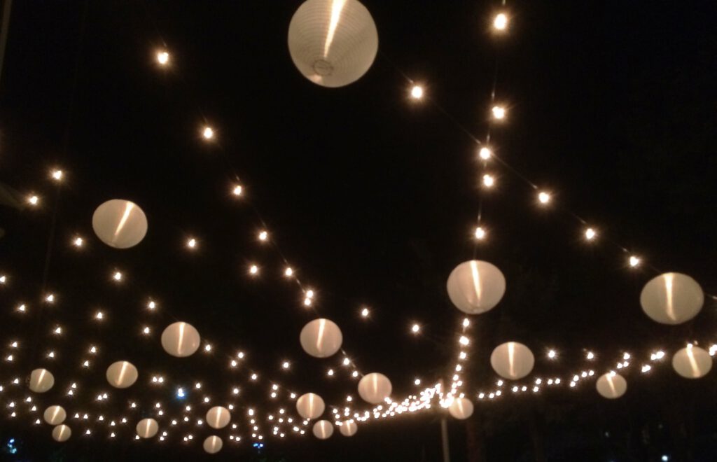 DoubleTree by Hilton Capital Patio Lighting - Nighttime